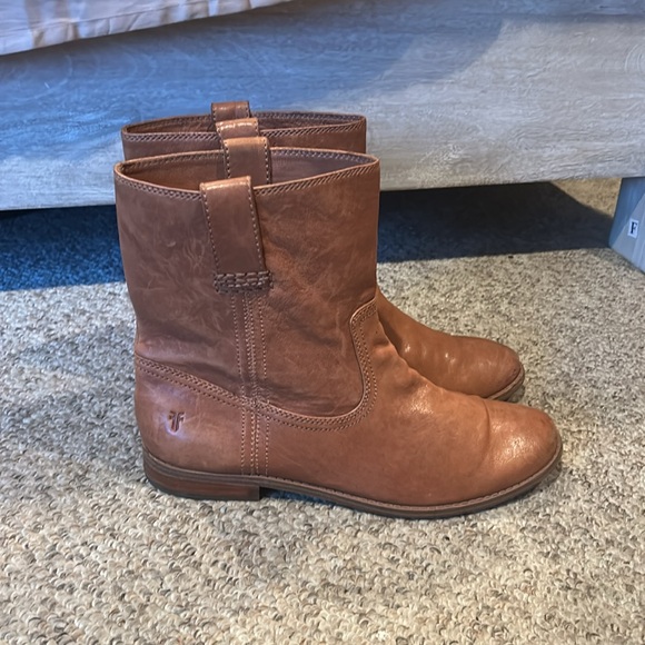Frye Carmel leather Paige short riding pull on boots 8.5 - Picture 2 of 8